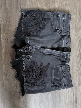American Eagle Outfitters Black lace embroidered shorts